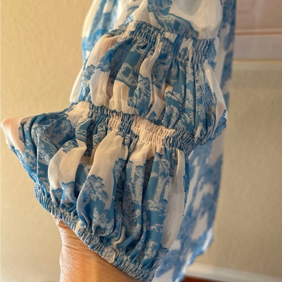 Daily Look Current Air Textured Prints Ruffled Neck Short Sleeve Blouse - Picture 4 of 11